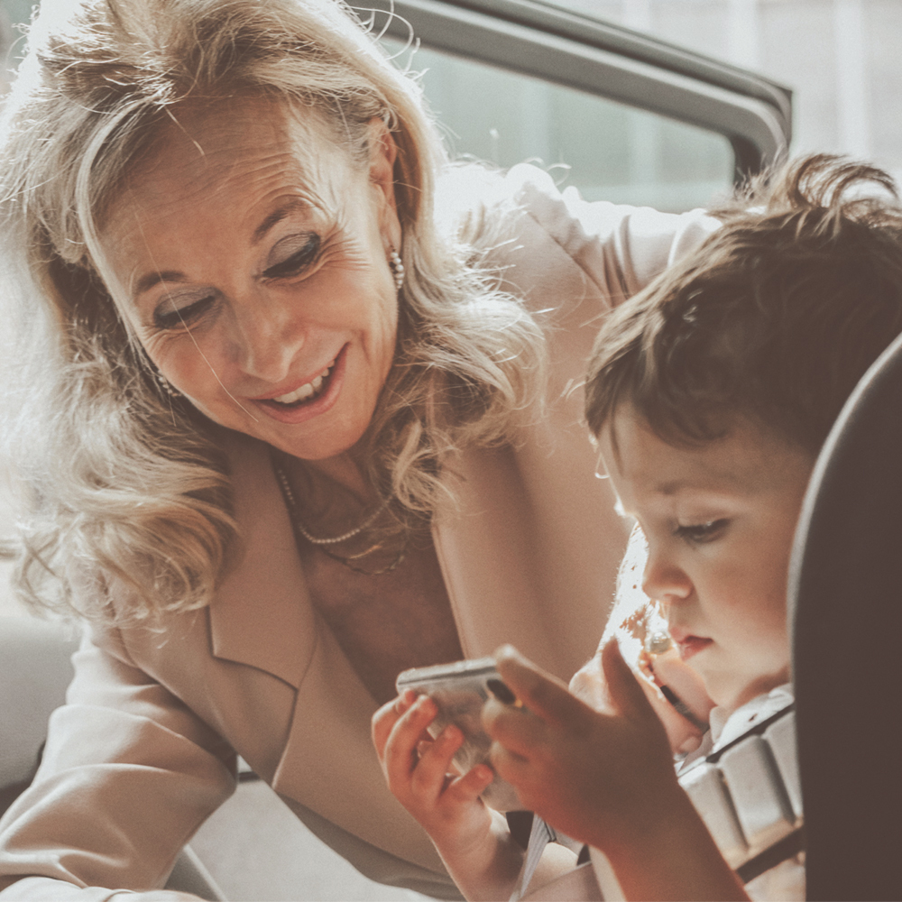 Départ en voiture avec vos Petits-Enfants : l’ultime checklist 